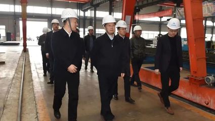 四川省住房和城鄉(xiāng)建設(shè)廳黨組書(shū)記、廳長(zhǎng)田文一行蒞臨四川綠建杭蕭調(diào)研指導(dǎo)工作